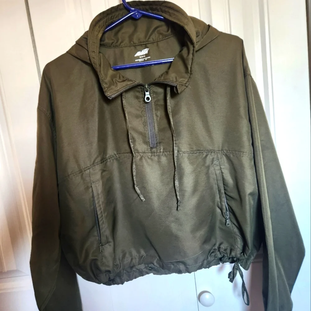AVIA CROPPED WOMENS PULLOVER WINDBREAKER OLIVE GREEN HOODIE- SIZE MEDIUM - Picture 2 of 10